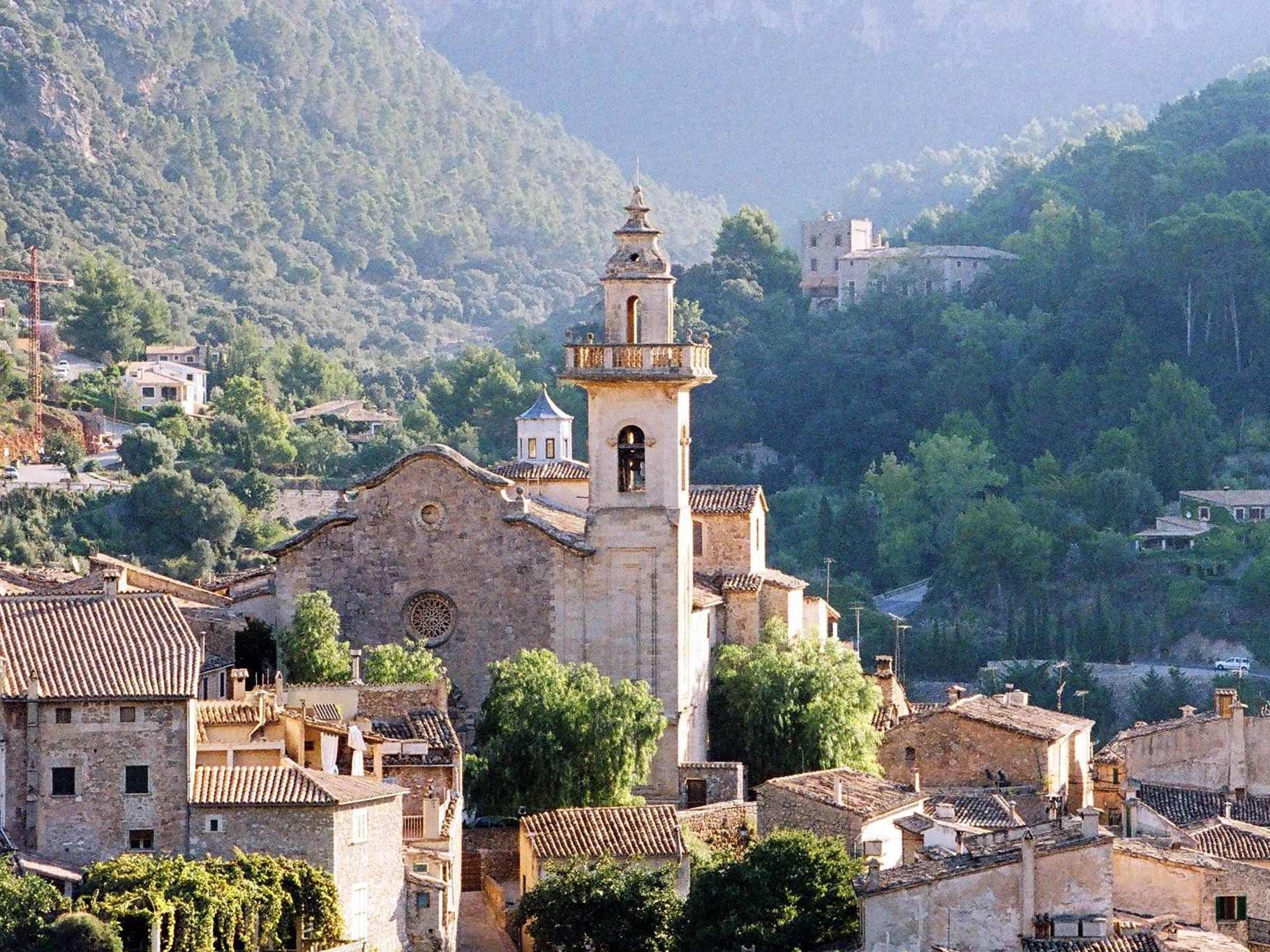 Private Guided Visit to Valldemossa and Deià